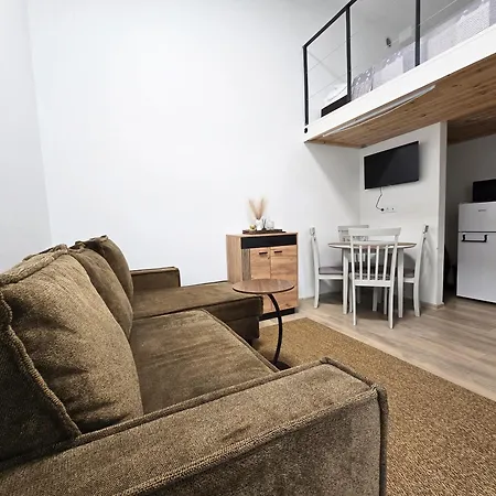 Pine & Sea Studija Apartment *