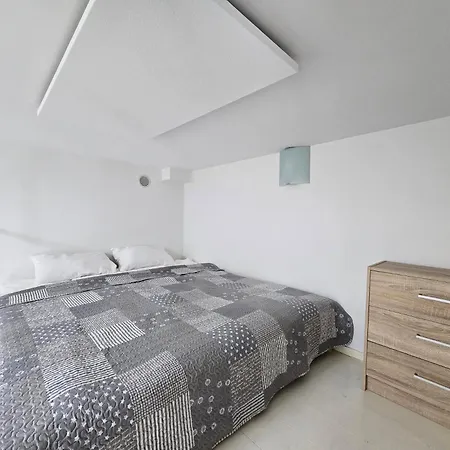 Apartment Pine & Sea Studija