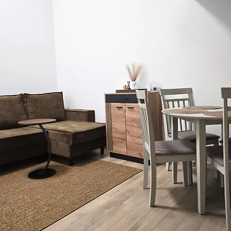 Pine & Sea Studija Apartment